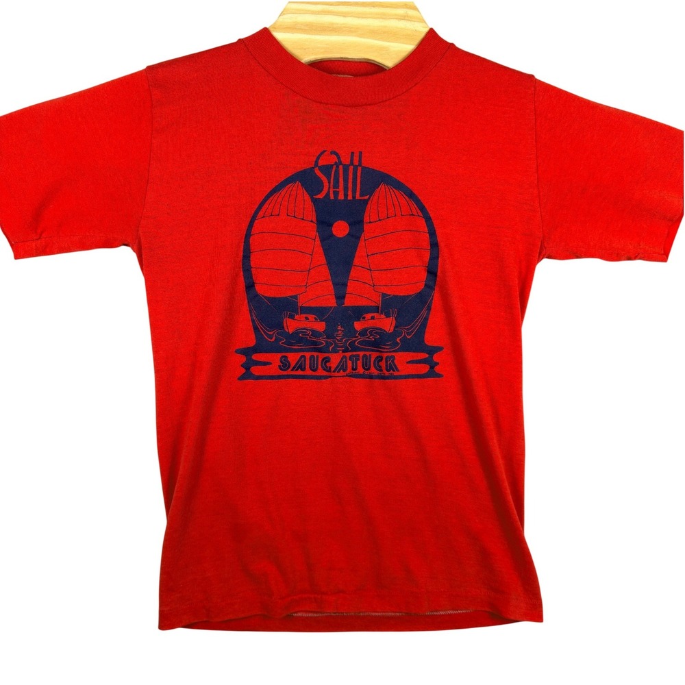VINTAGE 80s Sportswear T-Shirt Men Medium Red Sail Saugatuck Single Stitch‎ USA